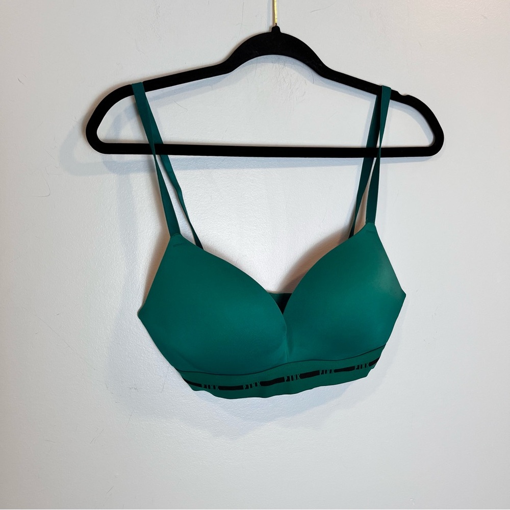 Victoria’s Secret PINK Women’s Bra 32DD Green Black Adjustable Straps Lined Cup